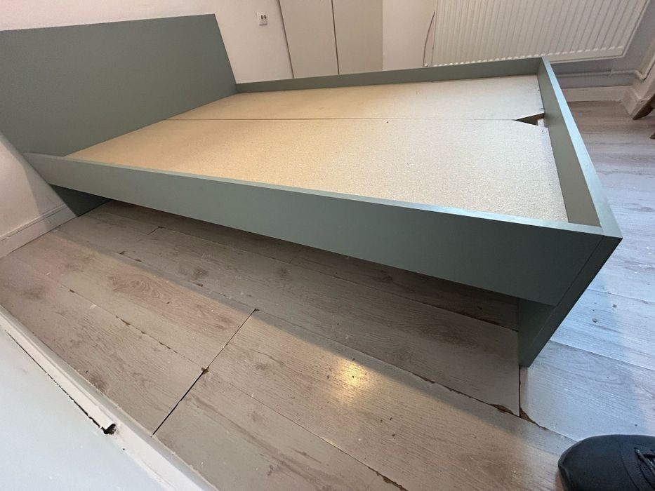Vând pat 140x200 si 160x200, transport și montaj gratuit