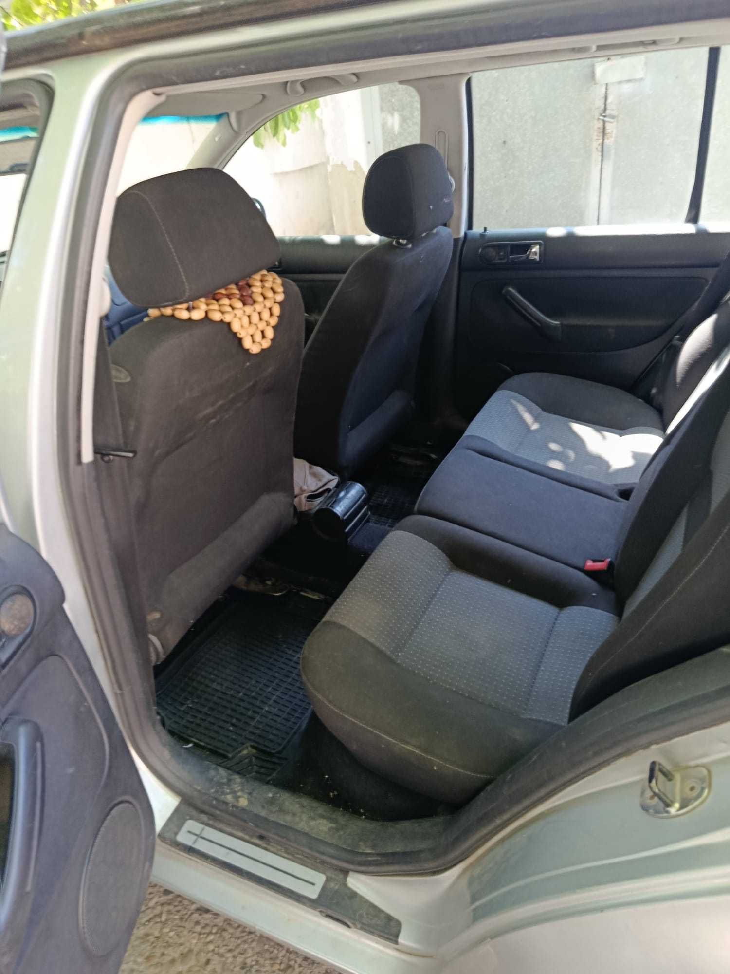 Vând volkswagen golf 4