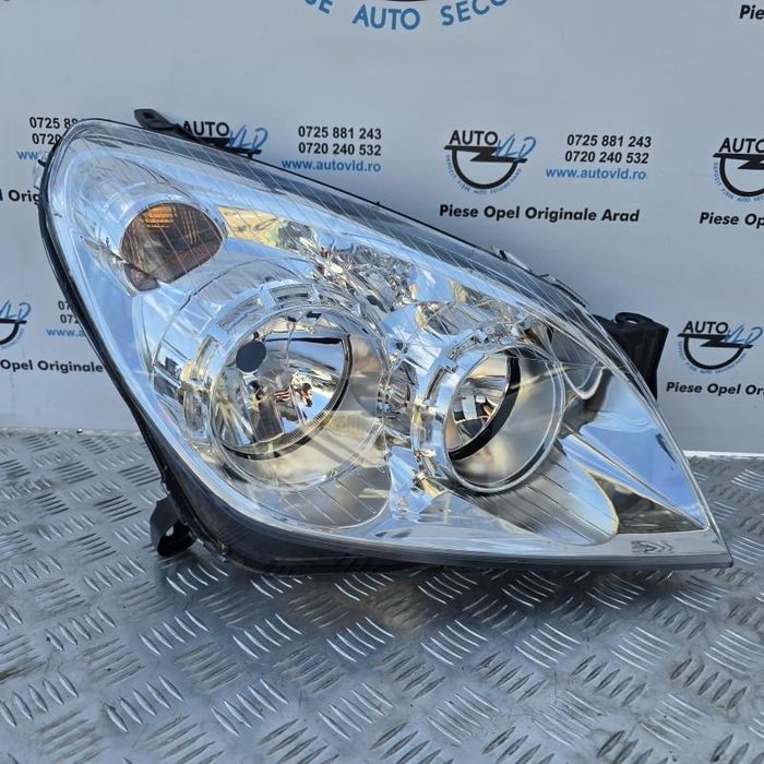 Far dreapta crom halogen Opel Astra H GTC