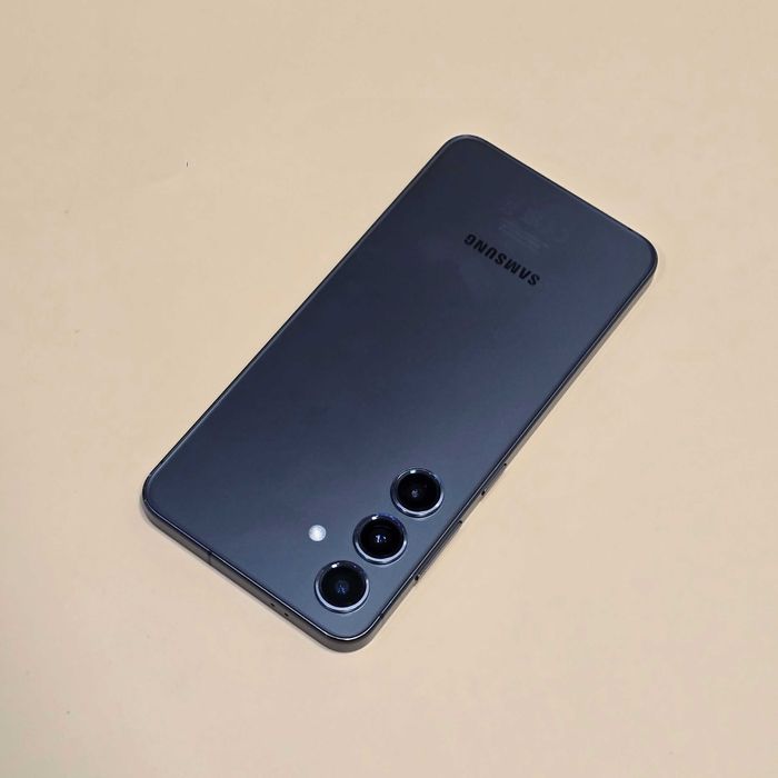 Hope Amanet P8 Samsung S24 256/8 Gb