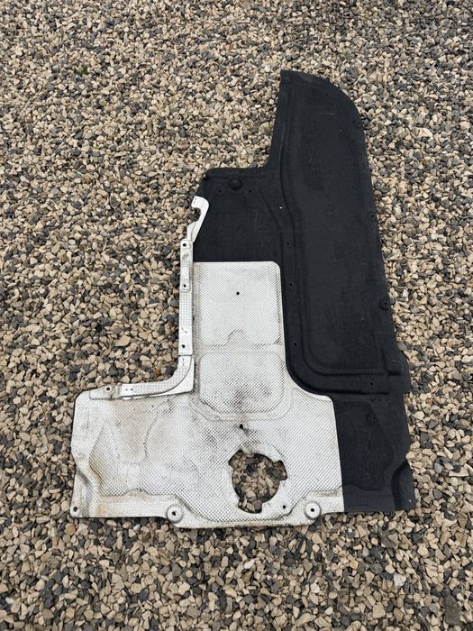 BMW F10 Кора под двигателя (кутията)