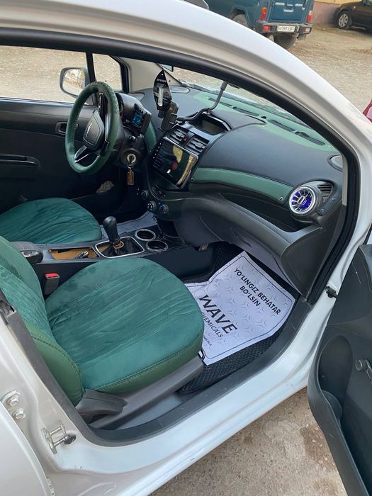 2011 yl spark sotladi