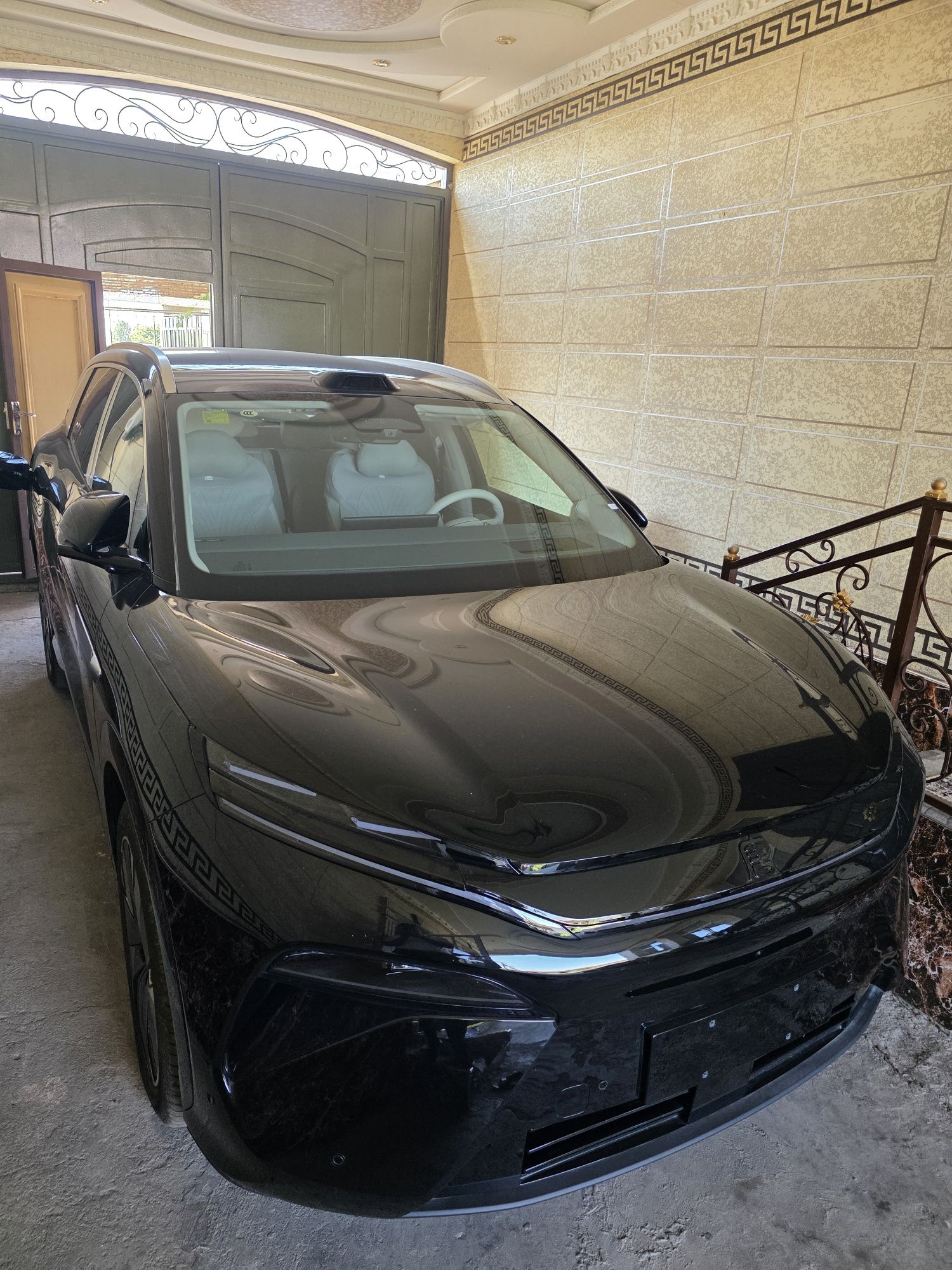 Byd tang L 4 wd ev full 2025 04