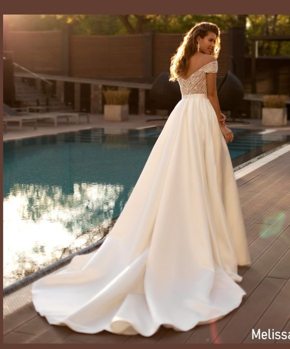 Vand Rochie de Mireasa marimea 36 S