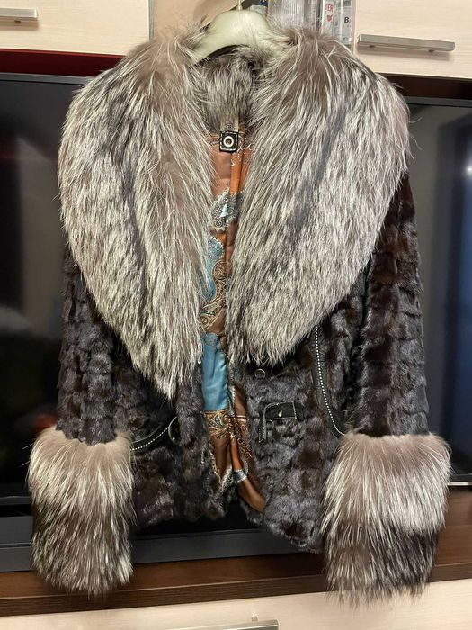 Haină de blană naturală de nurcă – Nouă, Nepurtată – Stare Impecabilă