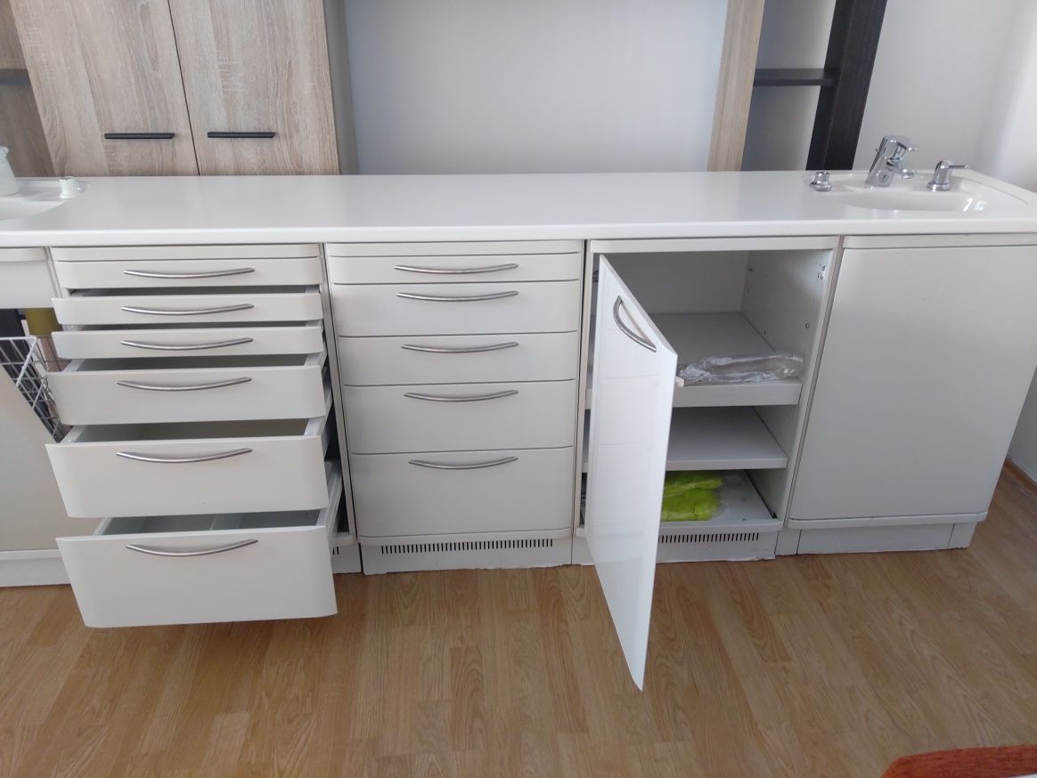 Mobilier metalic  cabinet stomatologic