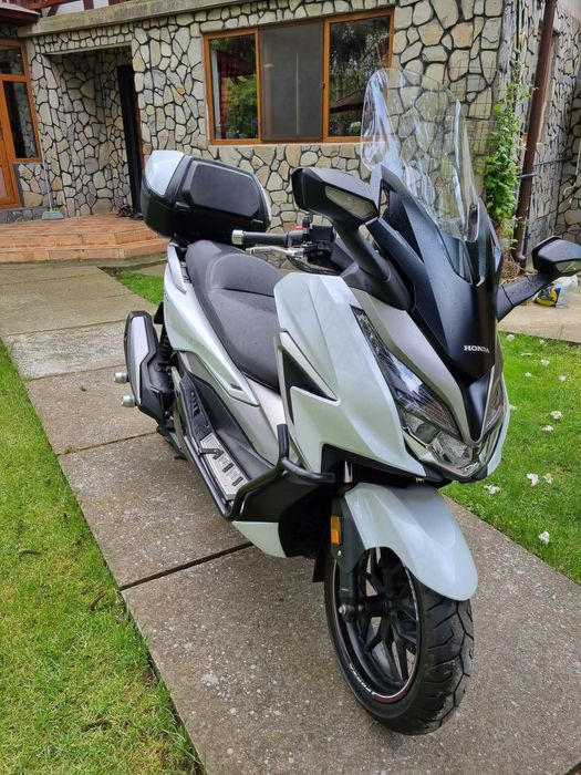 Vand Honda Forza