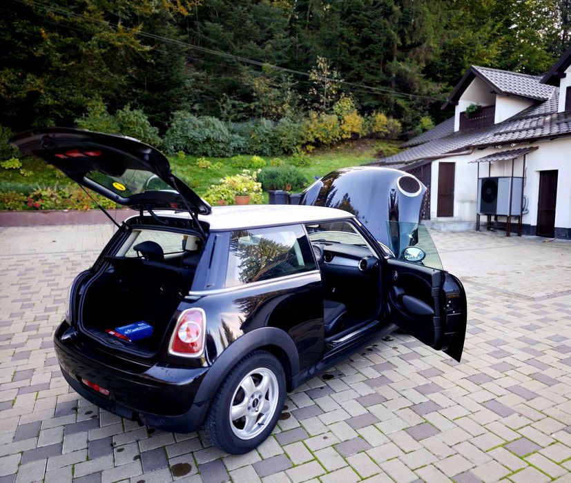 Mini Cooper One!!
