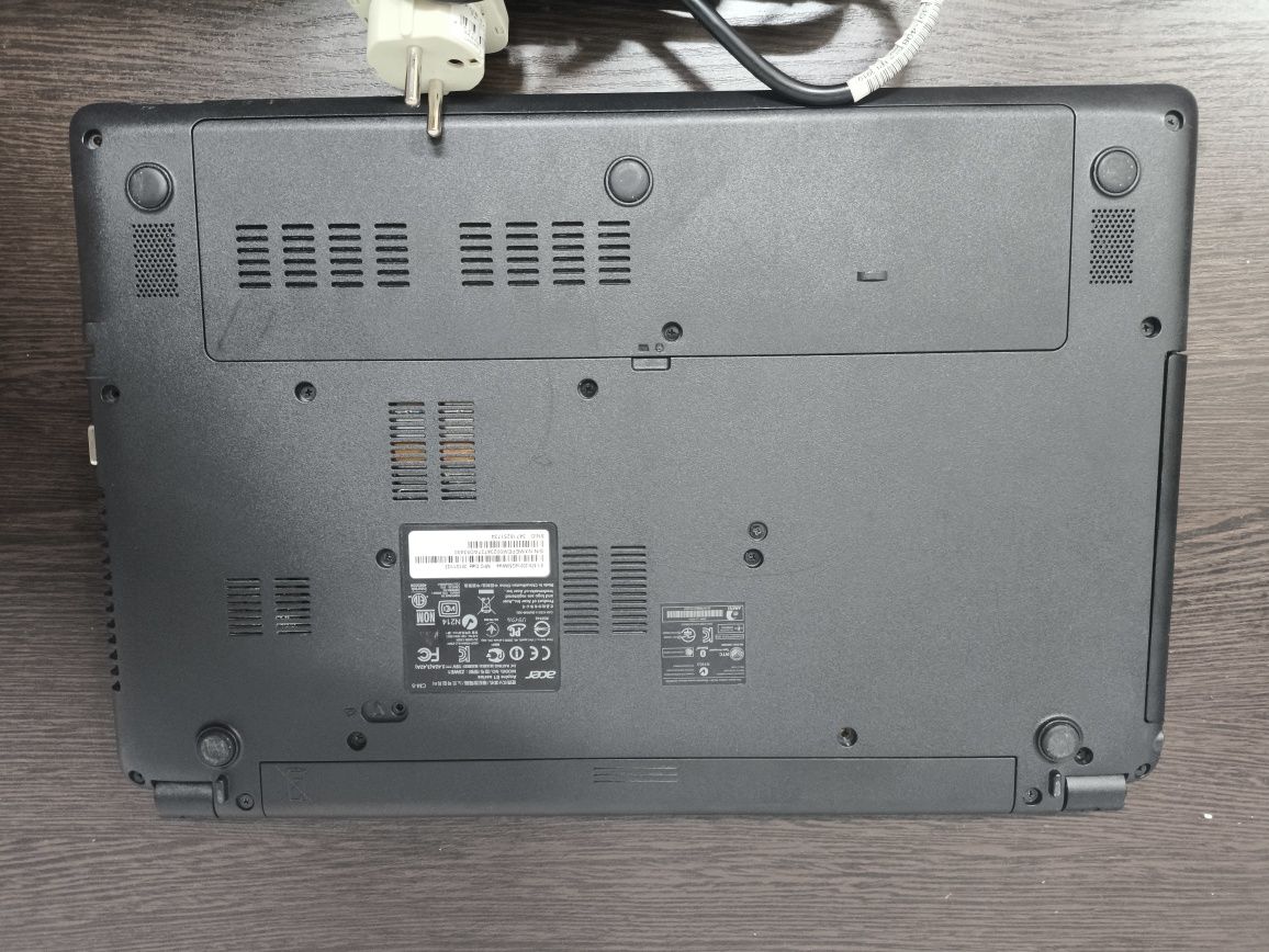 Acer Aspire E1-570 (i3 3217U)
