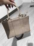 Geanta de dama, The Tote Bag