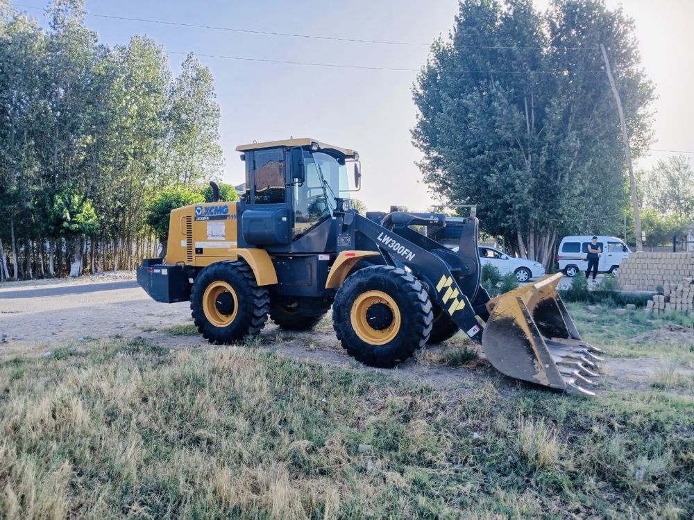 XCMG погрузчик 1.8куб рычаг