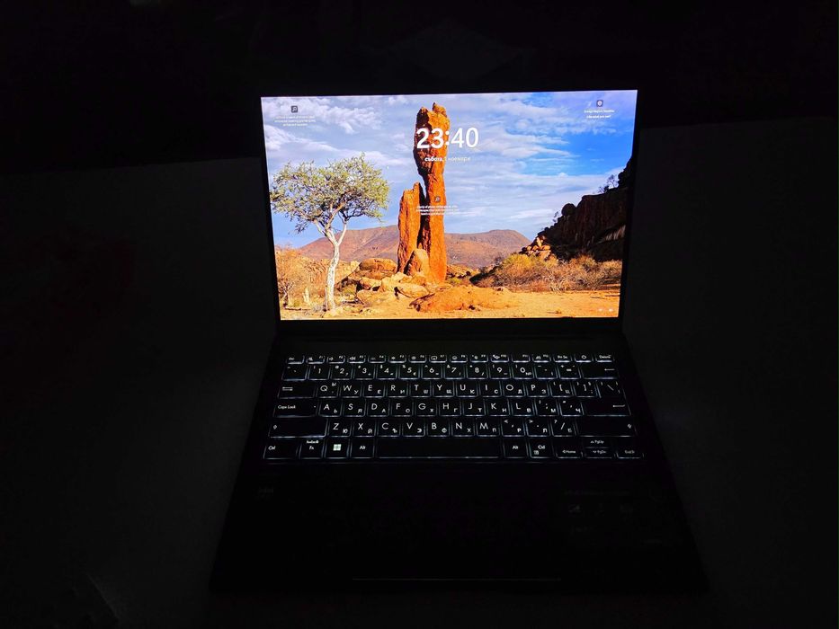 ASUS ZenBook 14 UX3405MA