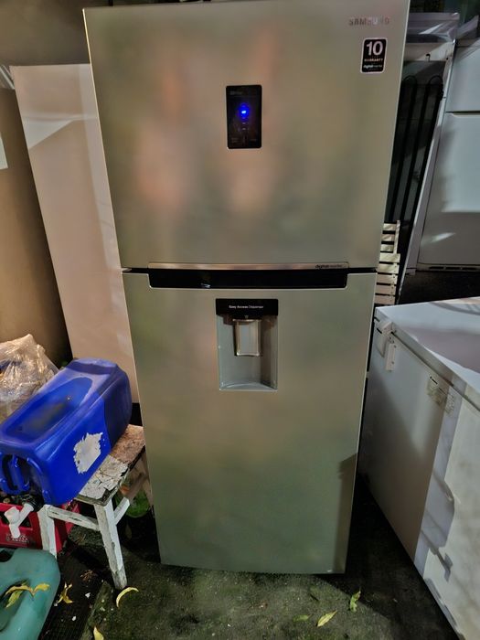 Vând frigider Samsung