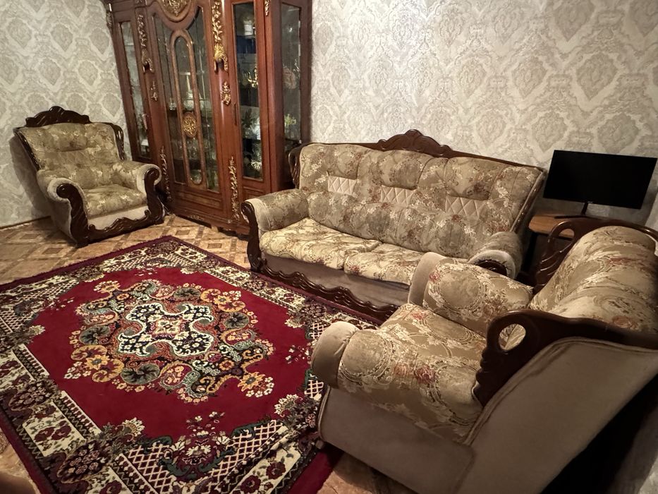 Мягкая мебель диван и два кресла