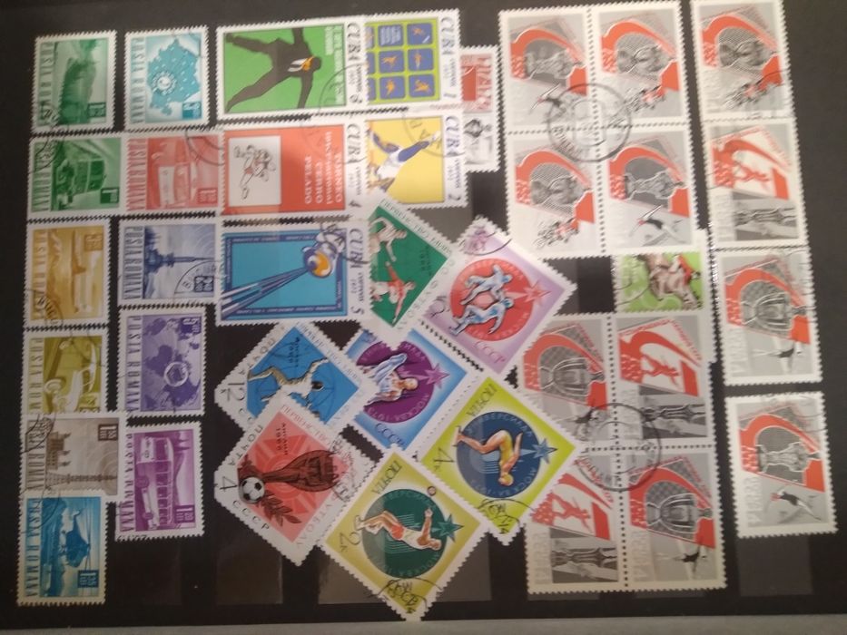 Se vinde colectie de timbre 4 clasoare RDG de 50 vechime