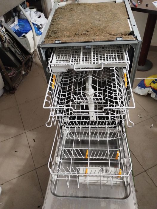 Съдомиялна Miele 45 см Пълно Вграждане