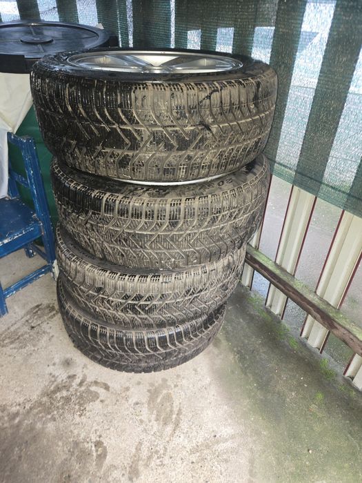 Vând roți iarna Bmw