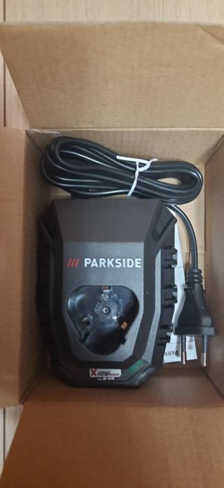 Încarcator parkside 12 V/2,4 A, 50 w, nou!
PLGK 12 A3
