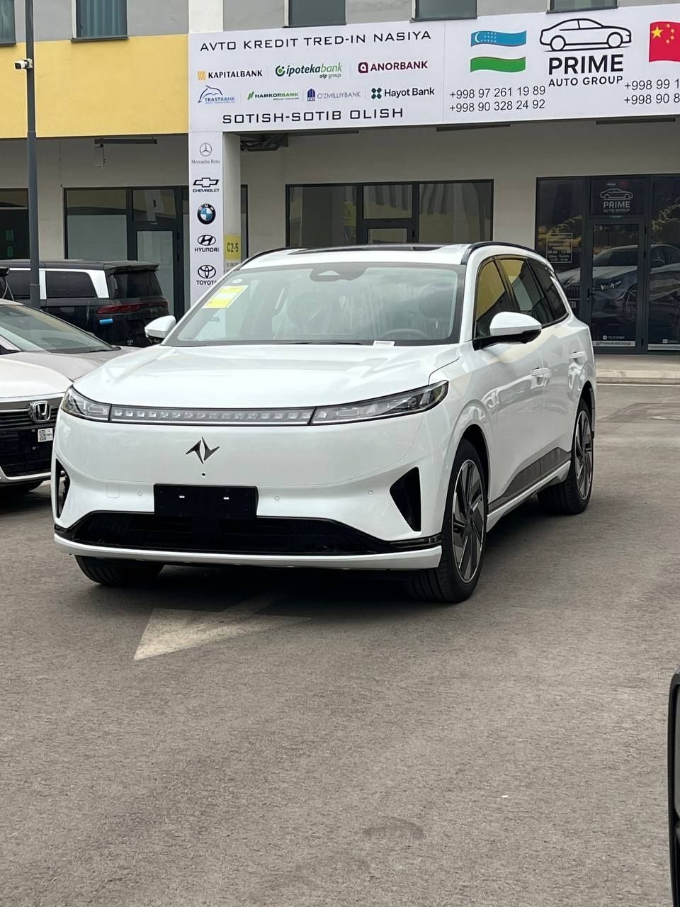 Dongfeng 008 Ultra  Extended Range Hybrid 1.300 km

Yurish masofasi: E