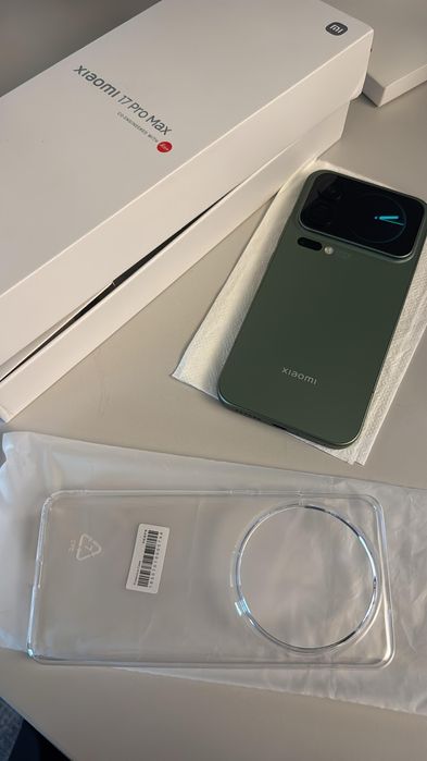 Vând Xiaomi 17 Pro Max