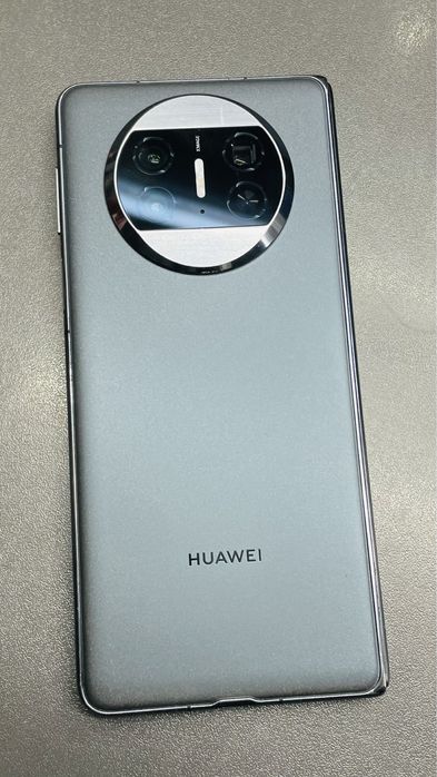 HUAWEI Mate X3 в отличном состоянии, в комплекте коробка и документова