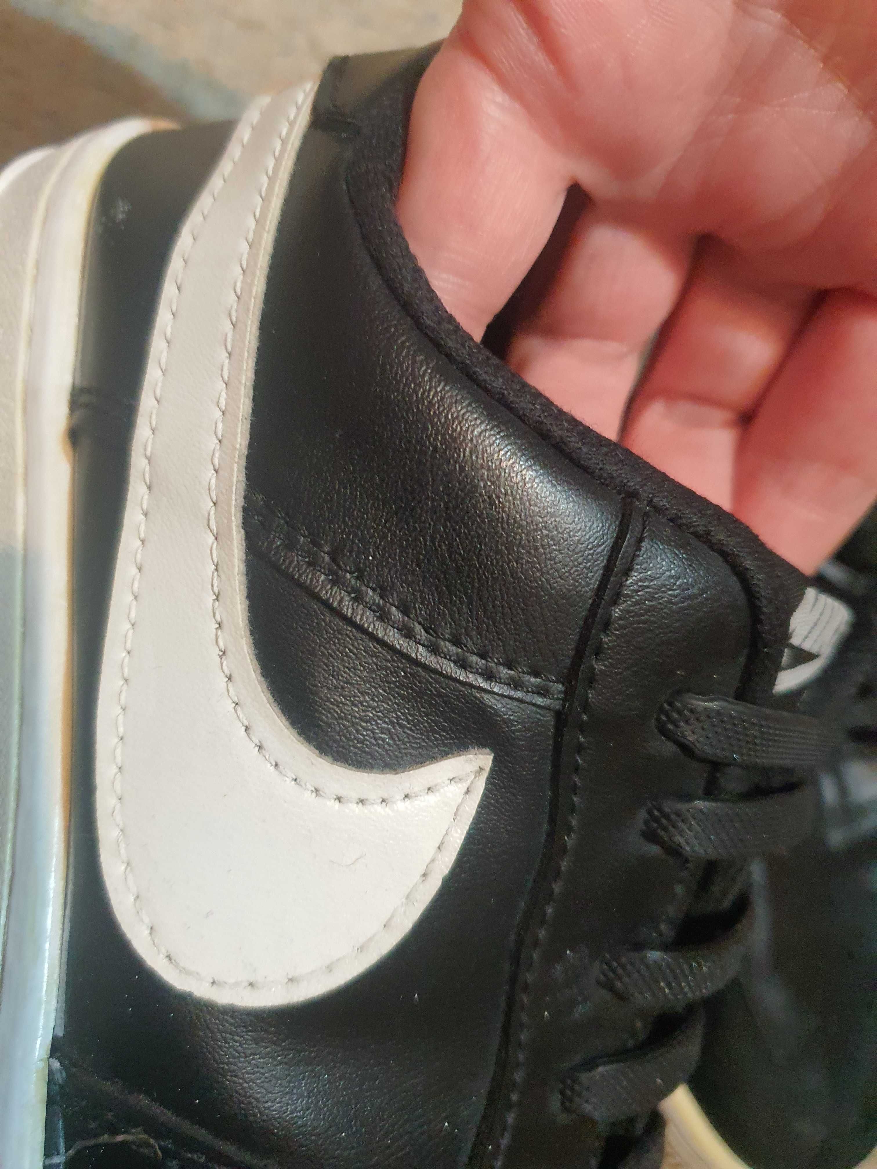 Маратонки Nike 42 номер.