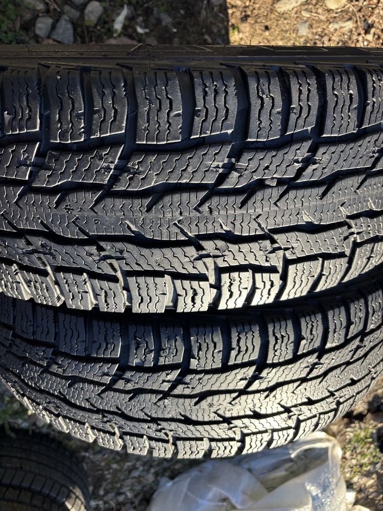 225/75 R16C 2бр зимни гуми