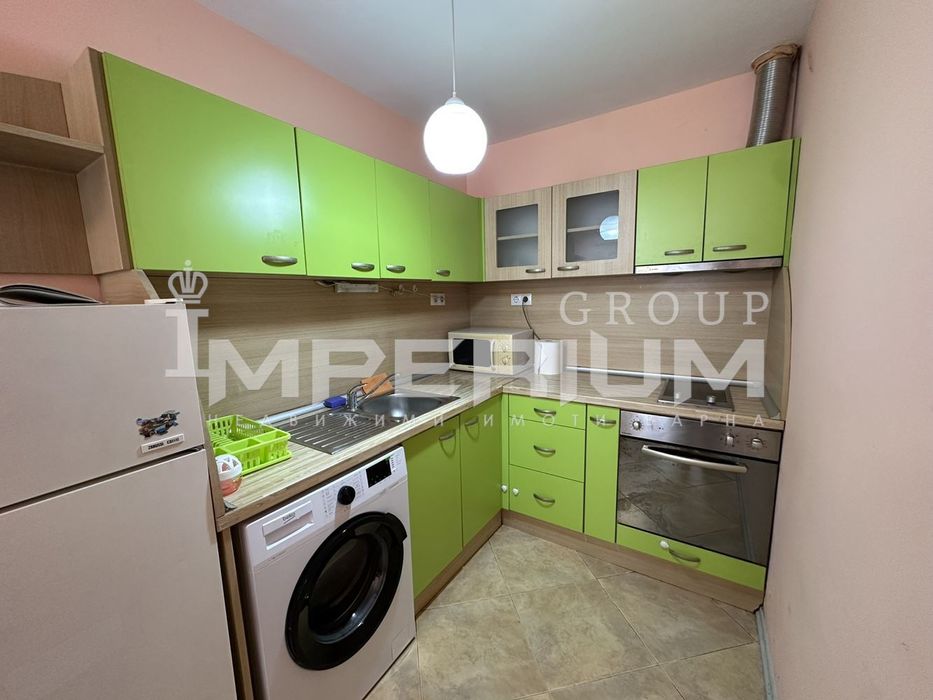 Дава се под наем Двустаен апартамент в Варна, Гръцка махала - 65 кв.м за 408 € - Снимка #1