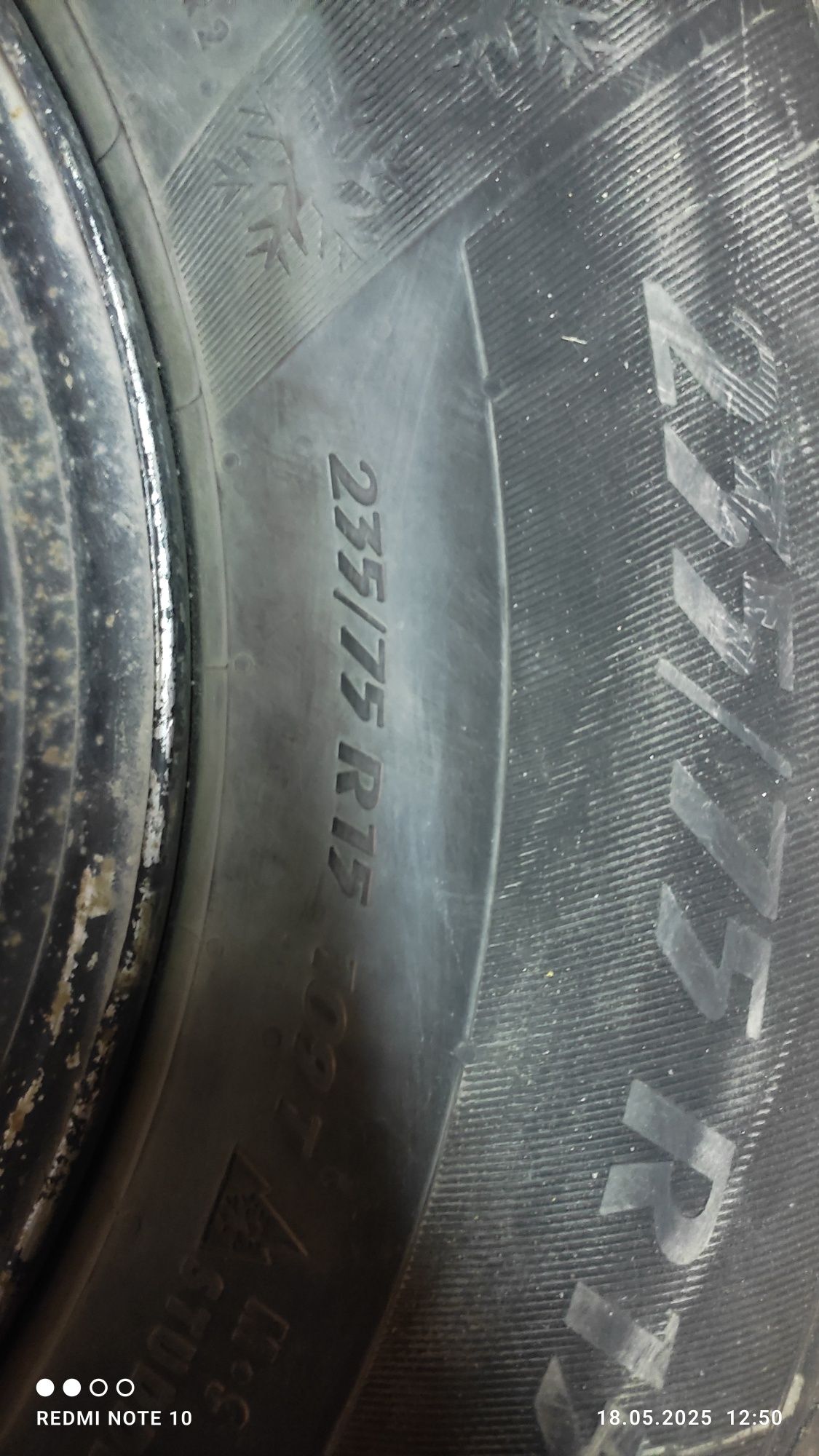 Продам шины с дисками. Шины Matador 235/75R15. Диски железные 6*139.7