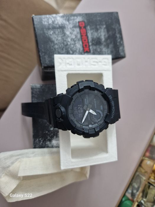 Продам наручные часы касио джи шок