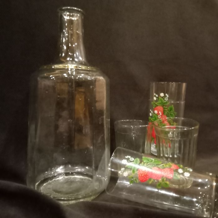 Графин стаканы граненые , винтаж , СССР