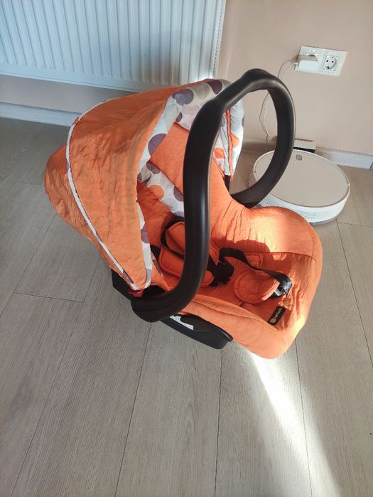 Bertoni кошчета за бебета за кола