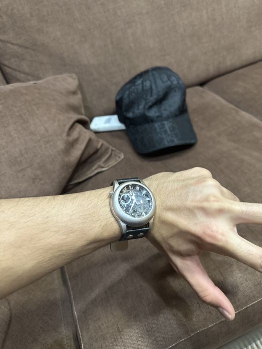 "Soat" sastayaniya yahshi, qolda chroyli turad