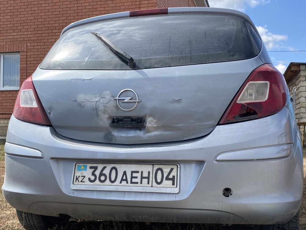 продам машину Opel Corsa 2007