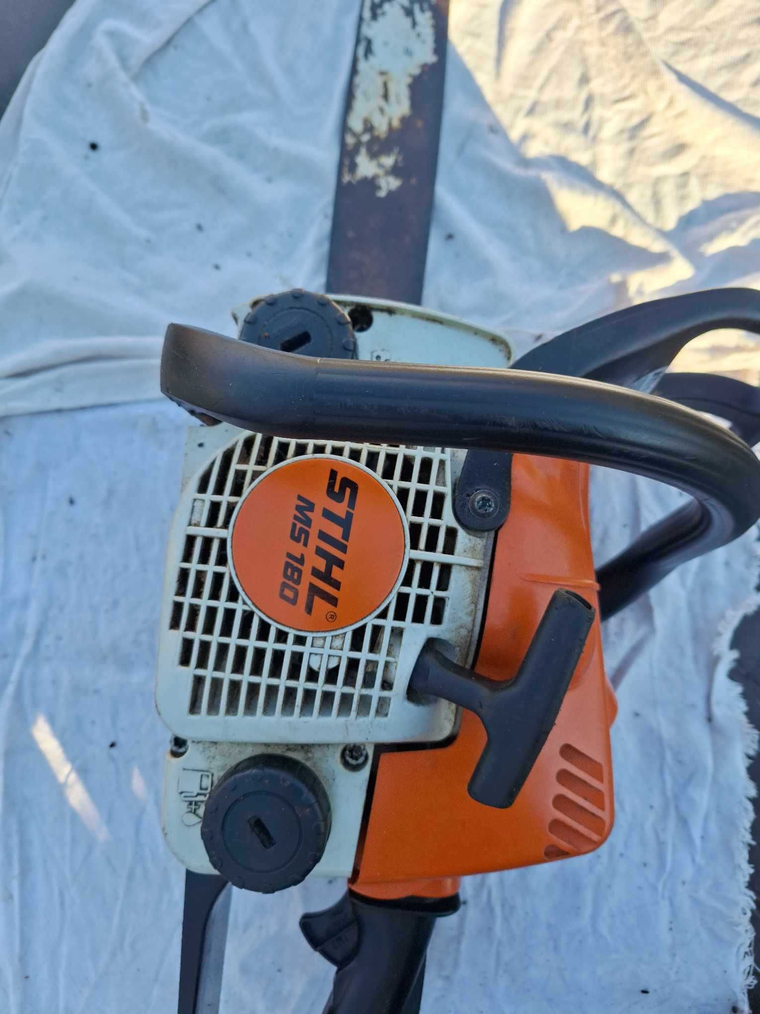 Бензинов моторен трион STIHL MS 180  и MS 181