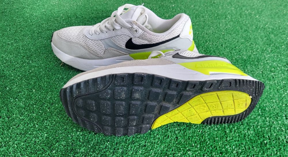 Дамски маратонки Nike Air