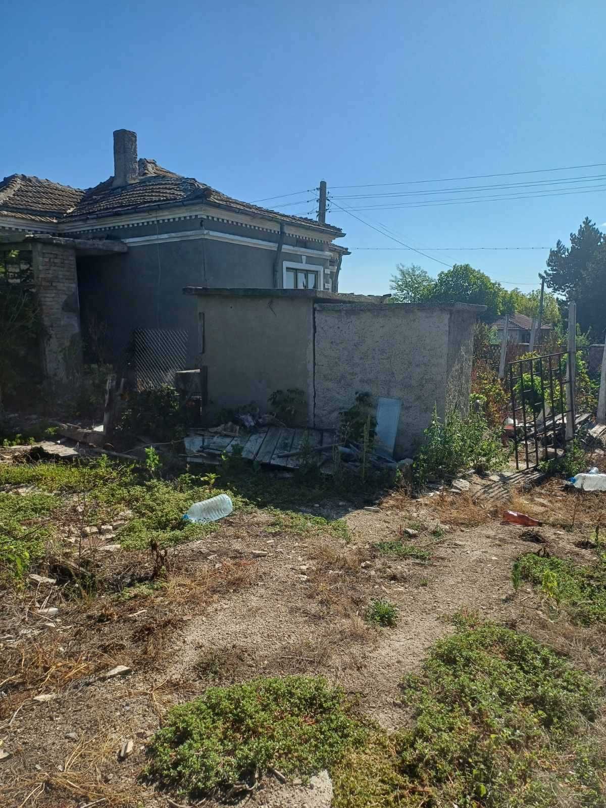 Къща  с фотоволтаична централа в Владимирово
