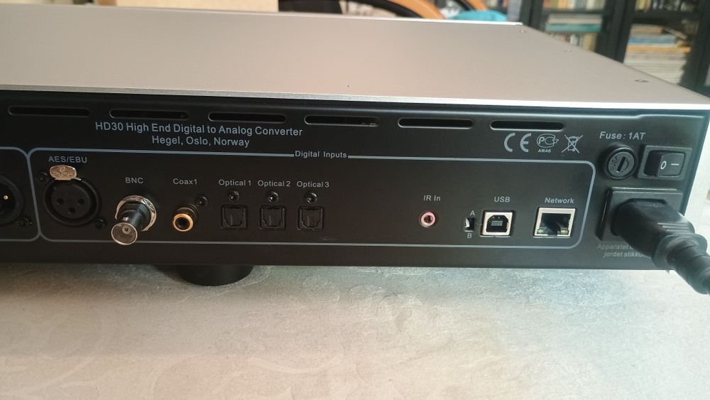 DAC Hegel HD30 top model! Купуван е нов!