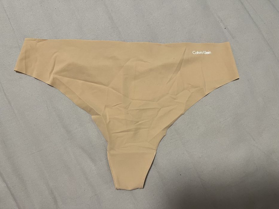 Безшевно бельо Victoria's Secret и Calvin Klein М р-р