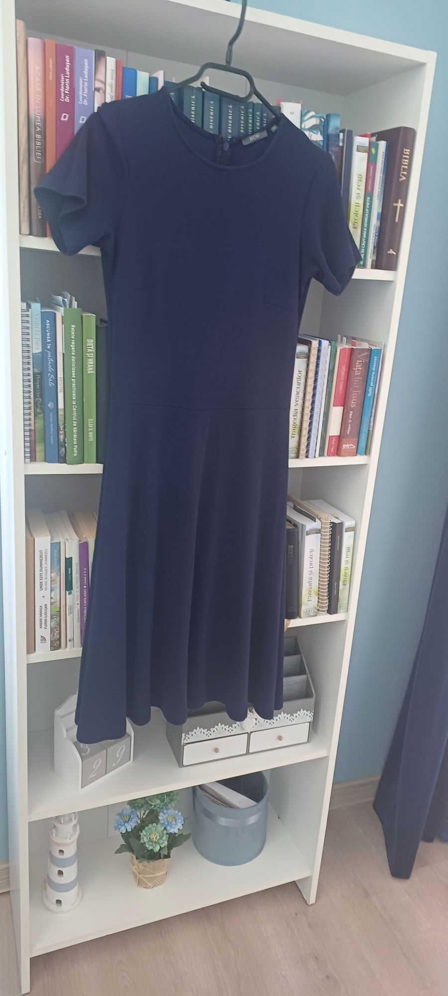 Rochie midi minimalista bleumarin