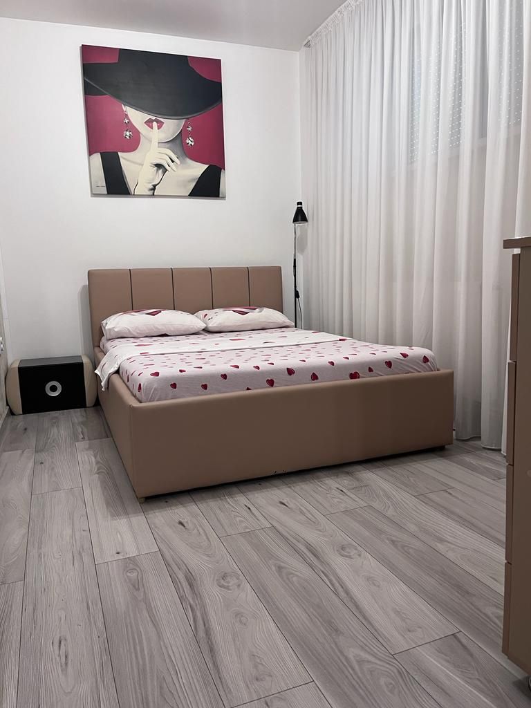 Apartament Lux 2 dormitoare decomandate + Living - Factura !