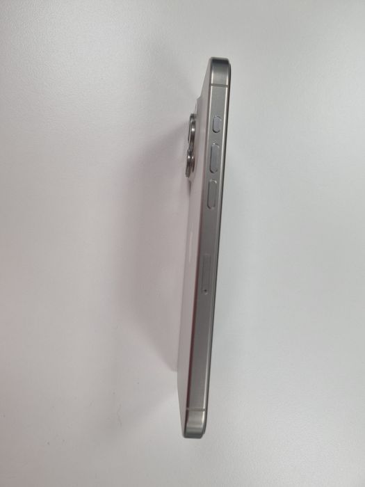 Продавам iPhone 15 Pro Max 512Gb White Titanium