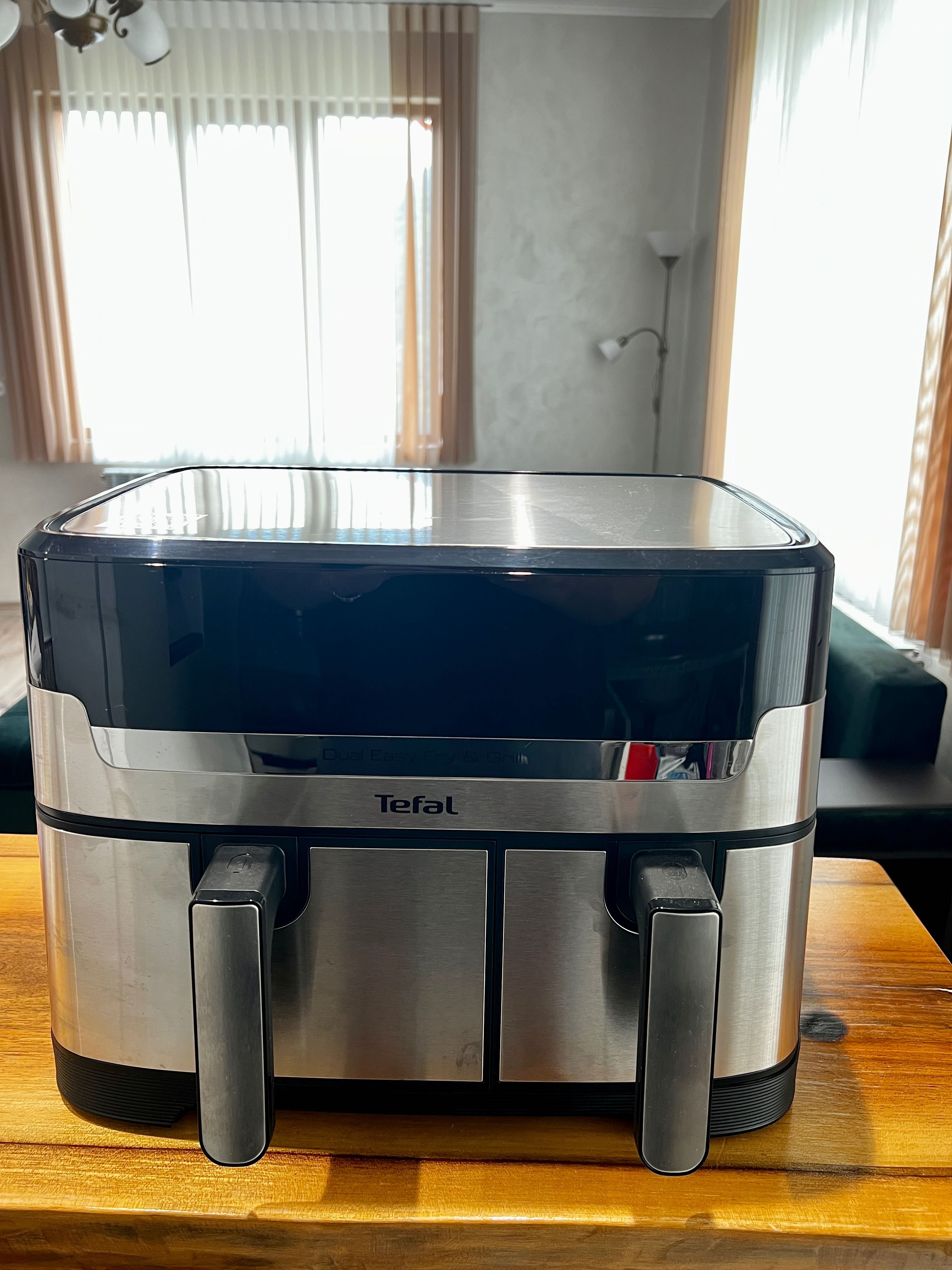 Air Fryer - Tefal Dual Easy Fry and Grill 2700W