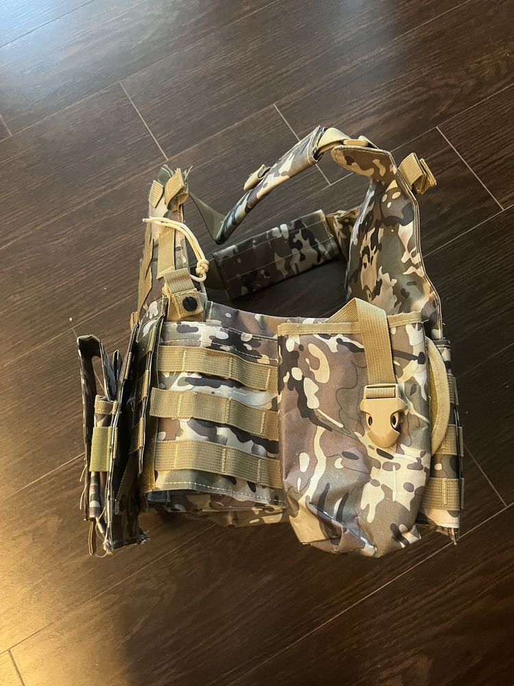 Vestă Tactică Airsoft Camuflaj