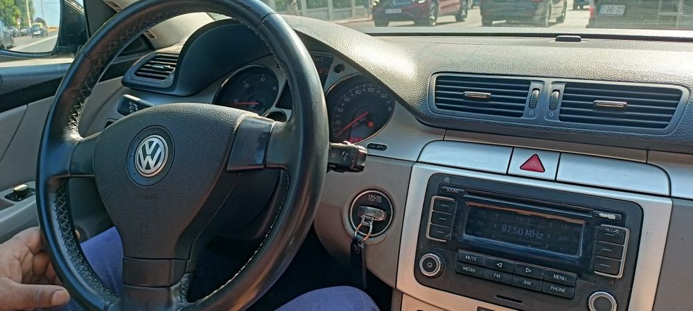 Vând  sau schimb Passat B6 2008