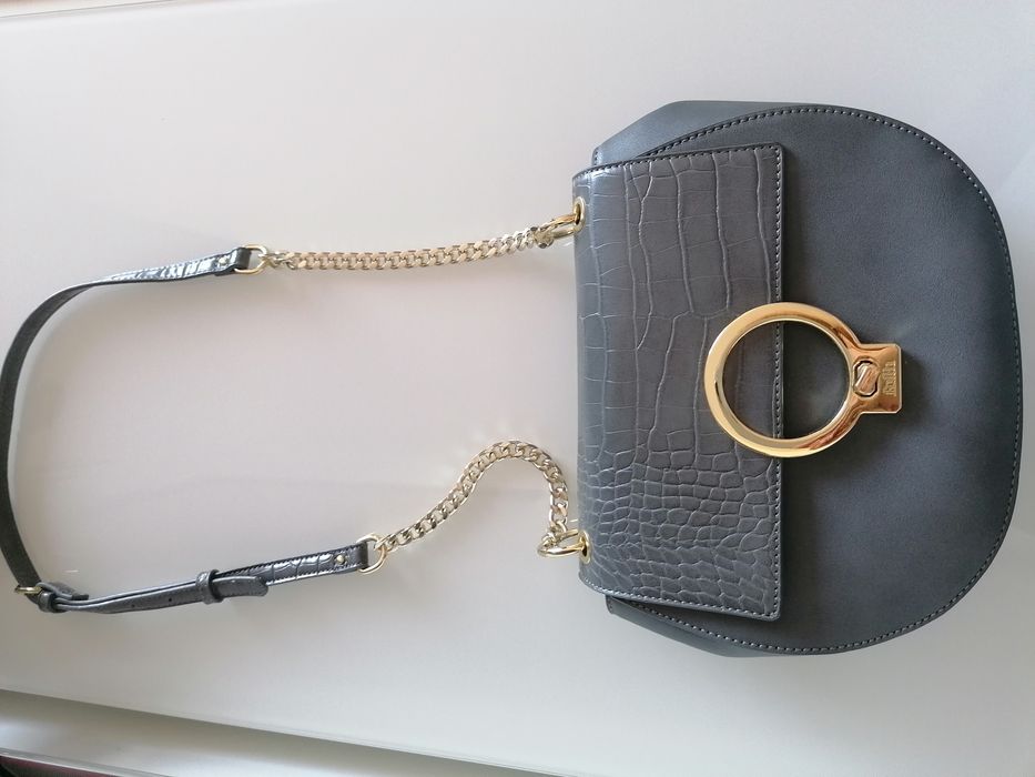 Geanta crossbody Faith nouă, cu accesorii aurii