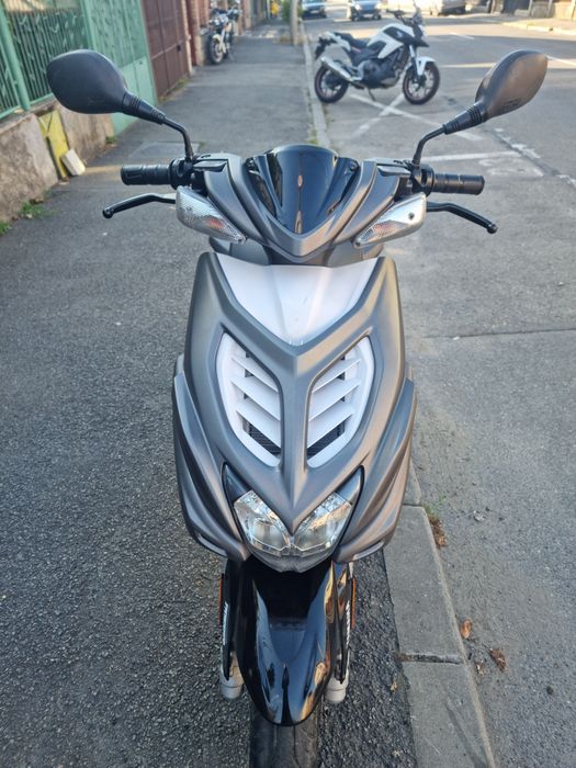 Scuter Yamaha Aerox 2014, 2T