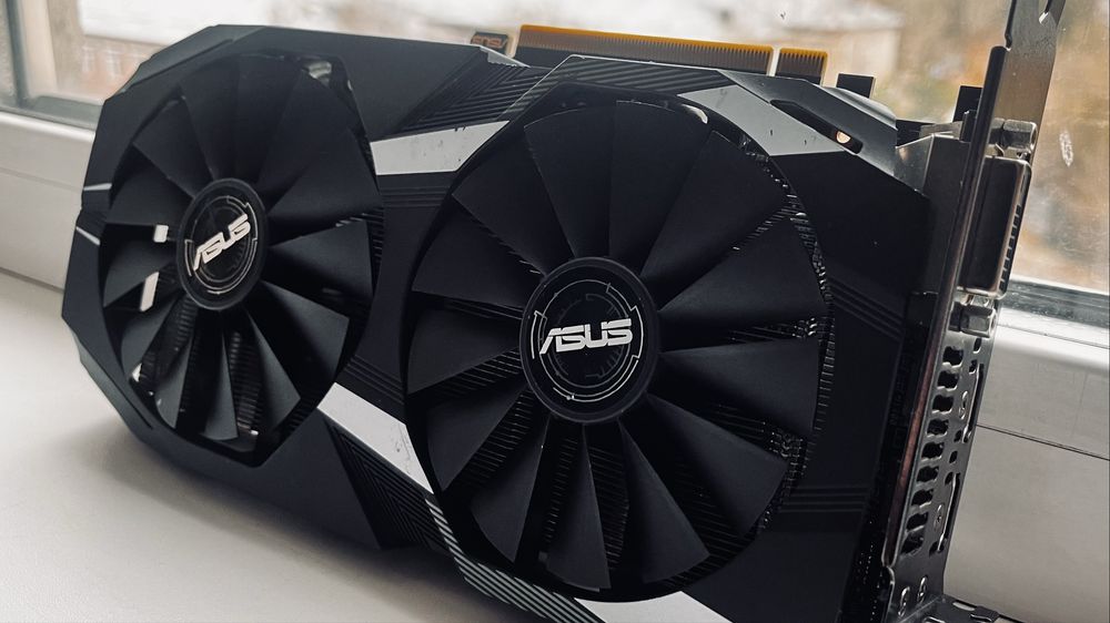 Radeon RX580 ASUS