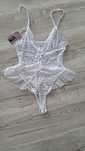 Body alb/mireasa cu decupaj