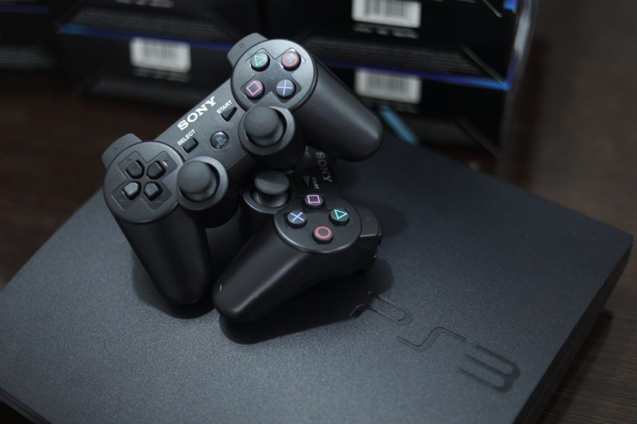 PlayStation 3 slimlar sotiladi. +50ta oyin+4ta pult